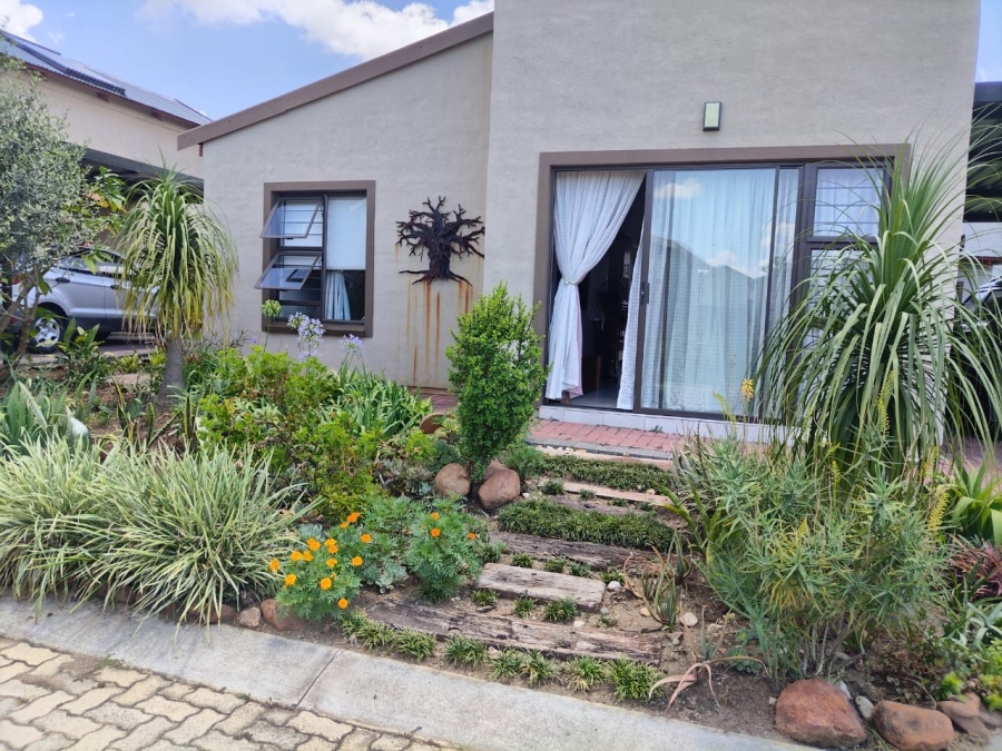 2 Bedroom Property for Sale in Waterval East North West